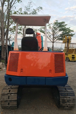 ขายรถแบคโฮ KUBOTA KH-040 (เท่า PC40) สภาพพร้อมใช้ นำเข้าจากญี่ปุ่น ติดต่อ 086-775-7900, 086-324-1992