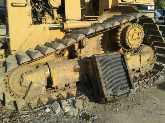 ขายด่วนรถแทรกเตอร์CATD4Hตีนเป็ดรถสวยมากพร้อมใช้งาน ขายด่วนรถแทรกเตอร์CATD4Hตีนเป็ดรถสวยมากพร้อมใช้งาน