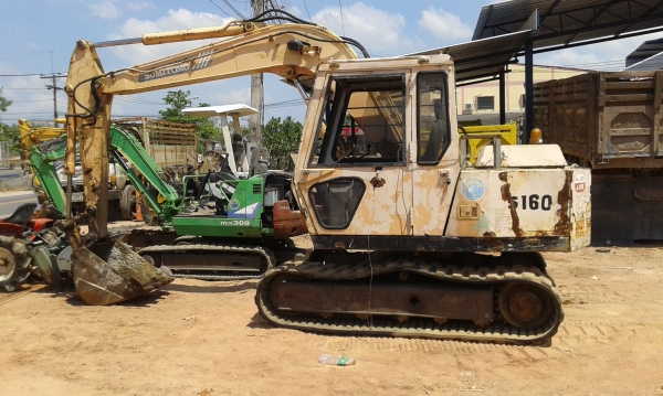 ขายแมคโครเล็กพร้อมใช้ขนาด60