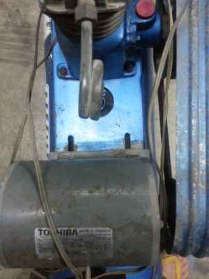 ขายปั้มลมสูบเดียว puma มอเตอร์1/4เเรงราคา3000บาท