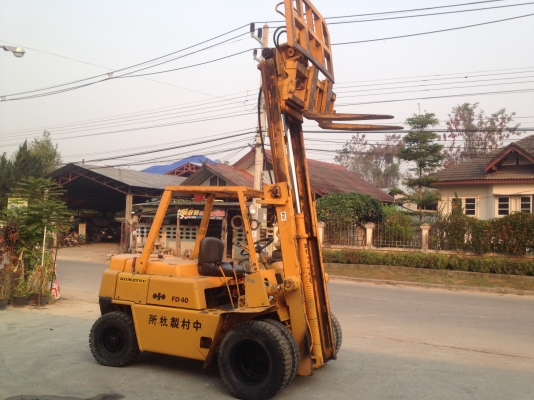 รถฟอร์คลิฟต์ KOMATSU  FD-40