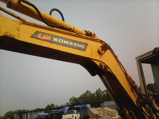 ขาย แม็คโฮ KOMA'TSU PC40-6 สภาพดีรถใช้งานประจำ รถนำเข้า Japan รถพร้อมใช้งาน ครับ สำหรับ