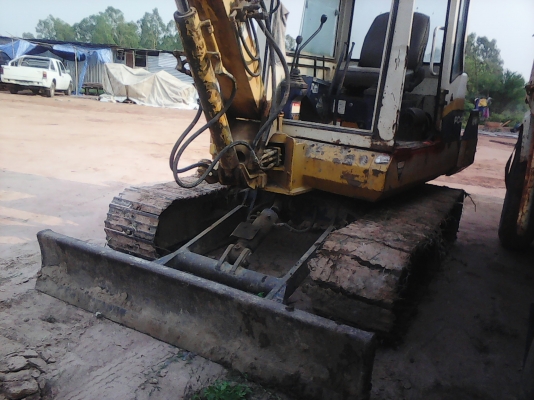 ขาย แม็คโฮ KOMA'TSU PC40-6 สภาพดีรถใช้งานประจำ รถนำเข้า Japan รถพร้อมใช้งาน ครับ สำหรับ