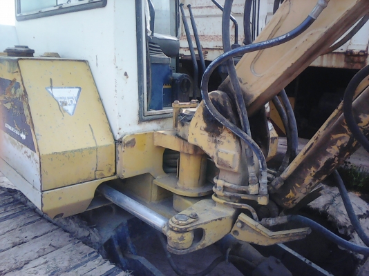 ขาย แม็คโฮ KOMA'TSU PC40-6 สภาพดีรถใช้งานประจำ รถนำเข้า Japan รถพร้อมใช้งาน ครับ สำหรับ