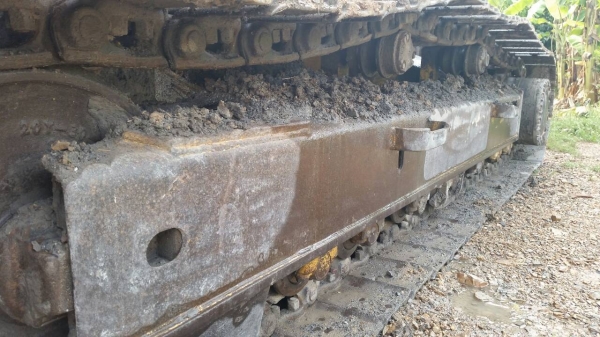 ขายด่วน KOMATSU PC200-5 รถสวยพร้อมใช้ เอกสารเล่มทะเบียน ขายด่วน KOMATSU PC200-5 รถสวยพร้อมใช้ เอกสารเล่มทะเบียน