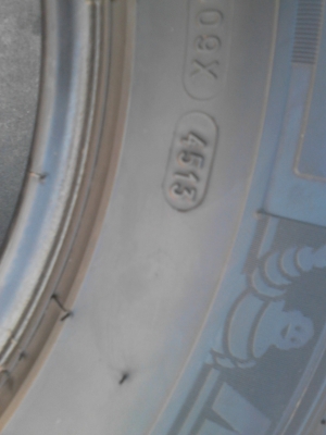 205/70 R15 MICHELIN AGILIS ปี 13 มี 2 เส้น ดูภาพชัดทุกมุมมองได้ที่ไลน์ไอดี 0814273941