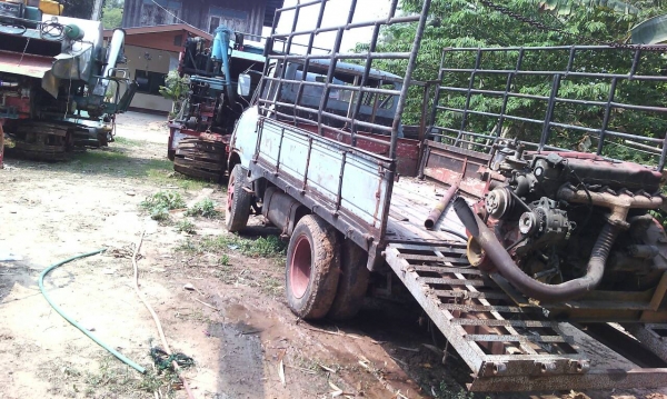 ขายรถหกล้อโตโยต้าวางเครื่องอีซูสุ85แรงราคา65000บาท