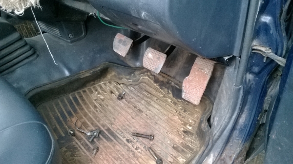 นิสสันบิ๊กเอ็ม สีสันสวยงาม แชทซีดาม **ซื้อหนึ่งได้ถึงสองเครื่อง** เล่มทะเบียนครบพร้อมโอน โทรหาลุงโหนก 081-074 5778 โคราชจ้า