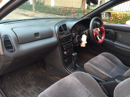 เกียร์ออโต้ ติดLPG ล้อแม๊ค17" ยางใหม่ เครื่องเสียงจอTV DVD MP3