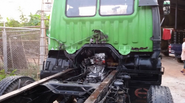 ขายหัวคัชซีHINO FL1J 210แรง 2คานหน้า ปี43 ยาว 7.20เมตร พ.เพาเวอร์ เบรกทิฟฟี่ เครื่องดี คัชซีสวย ภายในสวย ยางดี สภาพพร้อมใช้งาน เอกสารพร้อมโอน สนใจโทร 090-8588220คุณนะ 093-3258446คุณบิวตี้ ID:narong498 หรือ www.truck.in.th/498 หรือfb:ณรงค์ ซื้อขายรถมือสอง