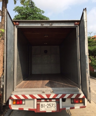 ปี2004 ISUZU NKR 130 แรง 6ล้อ ยาว4.3ม. ยางใหม่ปี14 วิ่งน้อยรถสวยมากๆ รถแท้ตามรูป