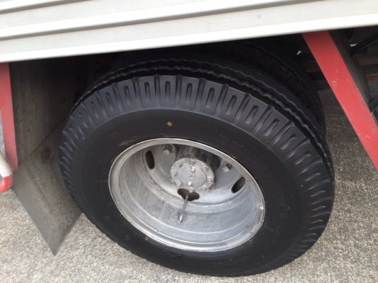 ปี2004 ISUZU NKR 130 แรง 6ล้อ ยาว4.3ม. ยางใหม่ปี14 วิ่งน้อยรถสวยมากๆ รถแท้ตามรูป