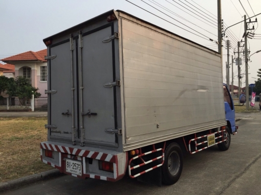 ปี2004 ISUZU NKR 130 แรง 6ล้อ ยาว4.3ม. ยางใหม่ปี14 วิ่งน้อยรถสวยมากๆ รถแท้ตามรูป