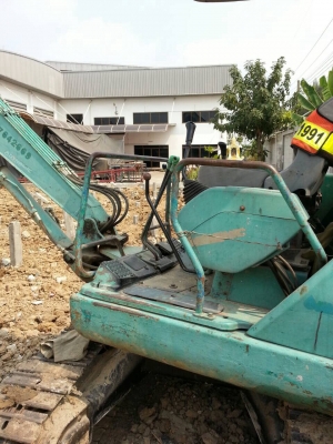 ขายแบคโฮเล็ก KOMATSU PC30-7 สภาพพร้อมใช้ ราคาเบาๆ รถใช้งานอยู่ทุกวันครับ