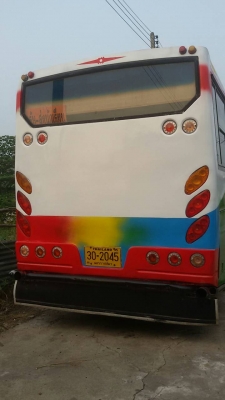 ขายรถบัสพัดลม 9 เมตร กระจกเปลือย ประตูหน้า เบรคจิ๊ฟฟี่  พวงมาลัยเพาเวอร์  คัสซี BENZE   คานหน้า-คานท้าย ISUZU  F  แหนบ  HINO  ยาง 825   เครื่องกลาง HO7C เทอร์โบ เครื่องเสียงพร้อม สภาพพร้อมใช้  ราคา 380,000 บาท  ราคาต่อรองได้ สนใจติดต่อคุณเสน่ห์  โทร 081-2