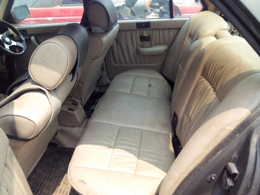 แยกอะไหล่BMW E28 แกะทุชิ้น แยกอะไหล่BMW E28 แกะทุชิ้น