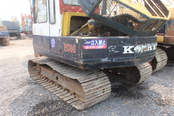 Komatsu PC60U-5 เก่านอกขายตามสภาพ แทรกกว้าง 80