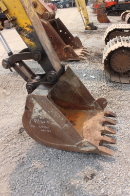 Komatsu PC60U-5 เก่านอกขายตามสภาพ แทรกกว้าง 80