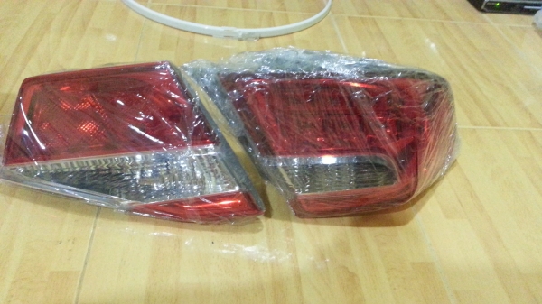 ไฟท้าย Camry ปี 2012-2014 ของแท้ถอด สภาพสวยเก็บในกล่องอย่างดี ไฟท้าย Camry ปี 2012-2014 ของแท้ถอด สภาพสวยเก็บในกล่องอย่างดี