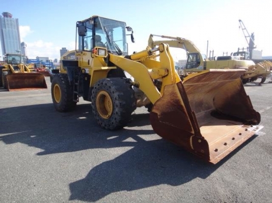 ขาย รถตัก KOMATSU WA320-5 นำเข้าจากญี่ปุ่น 090-986-2521 อ๊อบ ขาย รถตัก KOMATSU WA320-5 นำเข้าจากญี่ปุ่น 090-986-2521 อ๊อบ