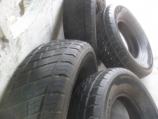 ยาง 265/70R16ปี1710 สวยๆ 4 เส้น ราคา 2200 บาท