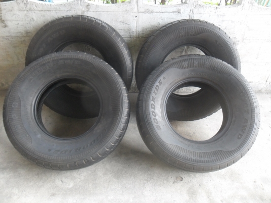 ยาง 265/70R16ปี1710 สวยๆ 4 เส้น ราคา 2200 บาท
