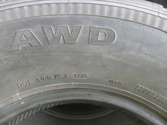 ยาง 265/70R16ปี1710 สวยๆ 4 เส้น ราคา 2200 บาท