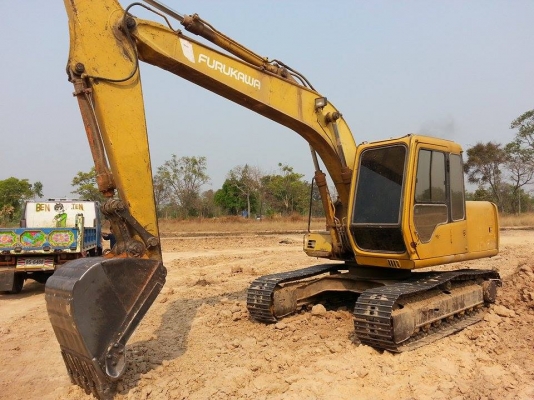 ขายแบคโคFURUKAWA FX120-3นำเข้าจากญี่ปุ่น ไฟฟ้าครบ หน้าจอใช้ได้ มอเตอร์คันเร่งใช้ได้ดี ปั้มดี เอวแน่น ไม่โหลด ทำงานเร็ว โซ่ดี บูมอาร์มดี สภาพพร้อมใช้งาน ราคา850,000 สนใจโทร090-8588220คุณนะ 093-3258446คุณบิวตี้ ID:narong498 หรือwww.truck.in.th/498 หรือfb:ณร