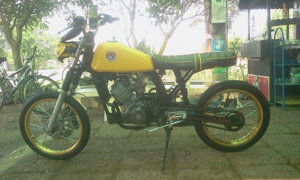 ขาย GL เครื่องโซ ลูกเดิม ชัก 3 สภาพหล่อๆ (ไม่มี ท.บ เเต่ออกใบซื้อขายให้จากทางร้าน) ค่าตัว 12500 บาท สนใจทักเเชทหรือโทรสอบถาม 089-8054390 /083-9008343 โอ๋ อยู่จังหวัด ลพบุรี