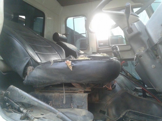 ขายดั้มMITSUBISHI FN527M-TD เครื่อง6D16พ.เพาเวอร์ เบรกทิฟฟี่ ภายในสวย ยางดี สภาพพร้อมใช้งาน เอกสารพร้อมโอน จัดไฟแนนซ์ได้ เงื่อนไขง่ายๆวันเดียวรับรถ สนใจโทร 090-8588220คุณนะ 093-3258446คุณบิว ID:narong498 หรือ www.truck.in.th/498 หรือfb:ณรงค์ ซื้อขายรถมือส