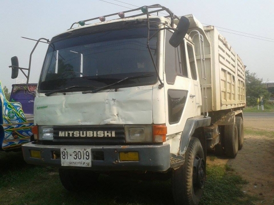 ขายดั้มMITSUBISHI FN527M-TD เครื่อง6D16พ.เพาเวอร์ เบรกทิฟฟี่ ภายในสวย ยางดี สภาพพร้อมใช้งาน เอกสารพร้อมโอน จัดไฟแนนซ์ได้ เงื่อนไขง่ายๆวันเดียวรับรถ สนใจโทร 090-8588220คุณนะ 093-3258446คุณบิว ID:narong498 หรือ www.truck.in.th/498 หรือfb:ณรงค์ ซื้อขายรถมือส