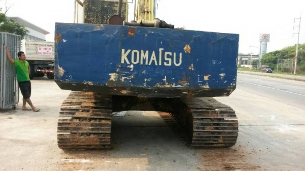 KOMATSU