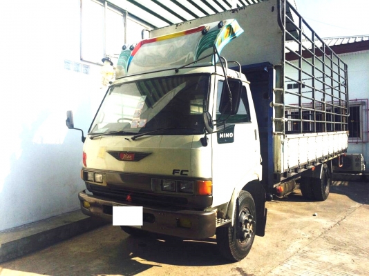 ขาย รถบรรทุก 6 ล้อ HINO FC2W รถสวย