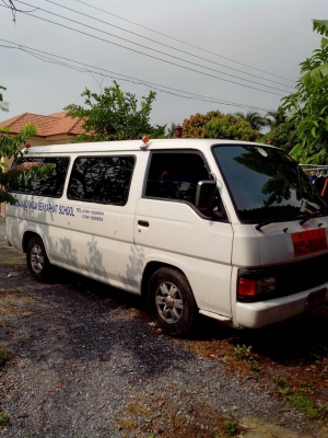 ขายรถตู้ Nissan Urvan ปี 93 ขาย : 60,000 บาท