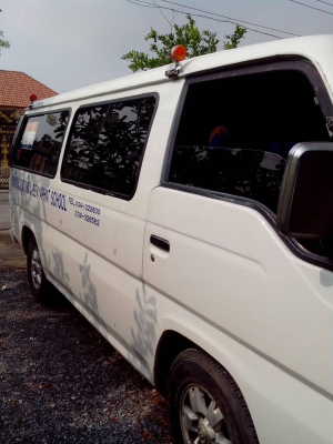 ขายรถตู้ Nissan Urvan ปี 93 ขาย : 60,000 บาท ขายรถตู้ Nissan Urvan ปี 93 ขาย : 60,000 บาท