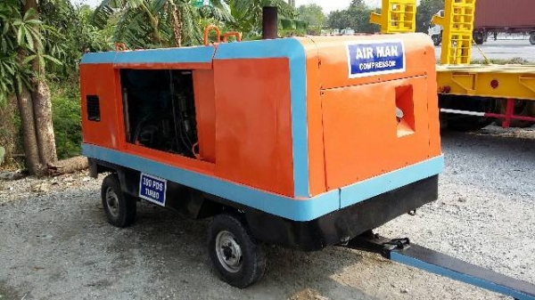 ปั๊มลมสกรู AIR MAN PDS 390 เครื่อง IZUSU