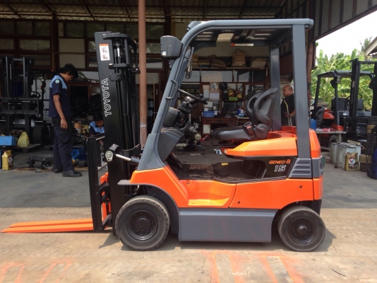 TOYOTA forklift  1.5 ตัััน Used Japan
