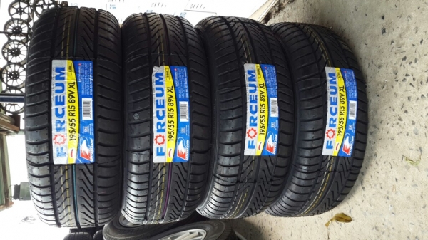 ล้อแม็กขอบ15พร้อมยางใหม่ทั้งหมด 12,500 ล้อแม็กขอบ15พร้อมยางใหม่ทั้งหมด 12,500