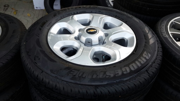 ล้แม็กเชฟขอบ16พร้อมยางป้ายแดง ล้แม็กเชฟขอบ16พร้อมยางป้ายแดง