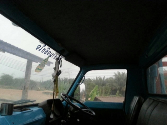 ISUZU KS 100แรงม้าสวยๆเดิมๆพร้อมใช้สภาพนางฟ้าพร้อมโอน ISUZU KS 100แรงม้าสวยๆเดิมๆพร้อมใช้สภาพนางฟ้าพร้อมโอน