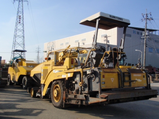 รถปูยาง HA60W-5 A60A5-**** 7219HR  2004Y Tel : 098-858-5524 สามภพครับ