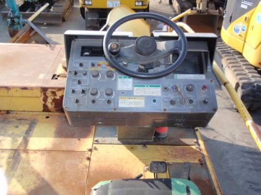 รถปูยาง HA60W-5 A60A5-**** 7219HR  2004Y Tel : 098-858-5524 สามภพครับ