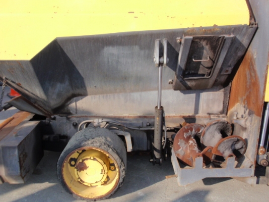 รถปูยาง HA60W-5 A60A5-**** 7219HR  2004Y Tel : 098-858-5524 สามภพครับ