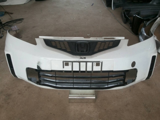 กันชนหน้าJazz Active plus