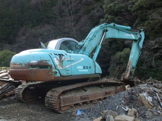 Kobelco SK200-3 มาร์คไฟว์ซุปเปอร์ นำเข้าตรงจากญี่ปุ่น ถึงไทยเร็ว ๆ นี้ ขายถูกครับ