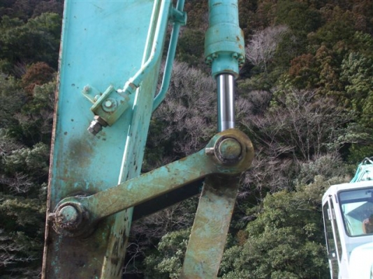 Kobelco SK200-3 มาร์คไฟว์ซุปเปอร์ นำเข้าตรงจากญี่ปุ่น ถึงไทยเร็ว ๆ นี้ ขายถูกครับ