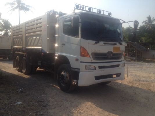 รถฮีโน่ 10 ล้อดั้ม 330 แรงม้า. ปี 54  (ขายแม่ , ลูก. )   สนใจติดต่อ 081 - 6079515