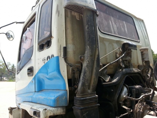 รถอีซูซุ  10  ล้อ โม่ปูน  270 แรงม้า. ปี 48   ( ยูโรทู. )   สนใจติดต่อ 081 - 6079515