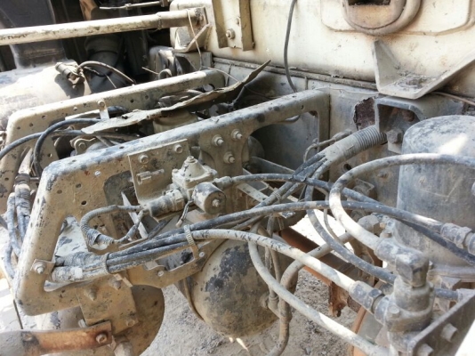 รถอีซูซุ  10  ล้อ โม่ปูน  270 แรงม้า. ปี 48   ( ยูโรทู. )   สนใจติดต่อ 081 - 6079515