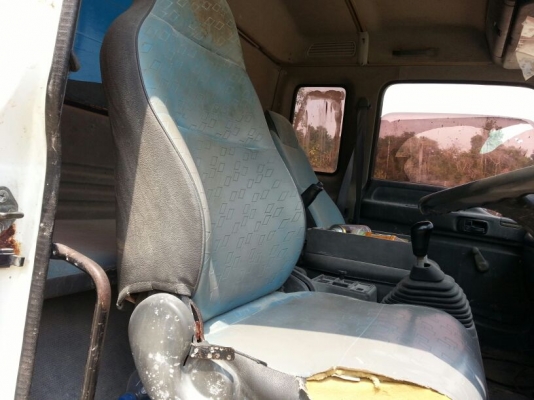 รถอีซูซุ  10  ล้อ โม่ปูน  270 แรงม้า. ปี 48   ( ยูโรทู. )   สนใจติดต่อ 081 - 6079515